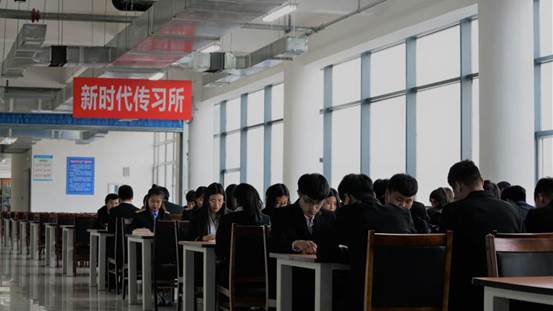 C483B42D3DD70C0AE2A4240A25E_DA03B808_FD04[1]